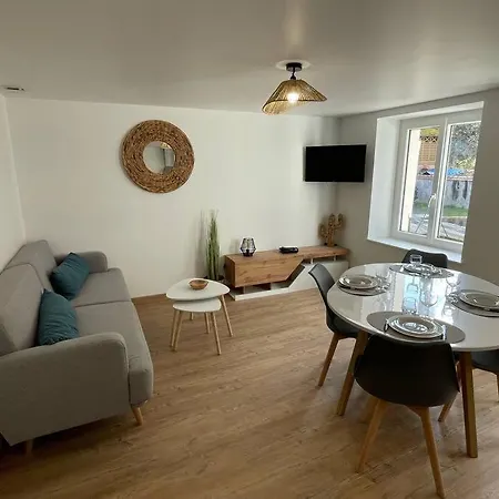 Idéalement Situé Sur La Voie Verte Appartamento Celles-sur-Plaine