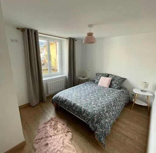 Lägenhet Idealement Situe Sur La Voie Verte